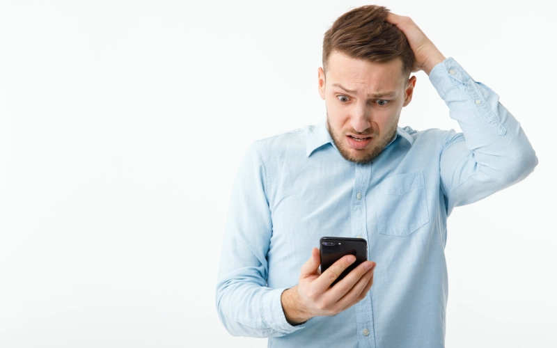 Okužba telefona z zlonamerno programsko opremo drago stane